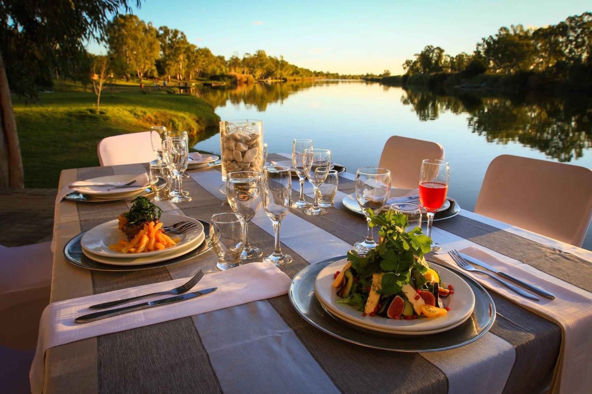 Broadwater River Estate Douglas Exterior photo